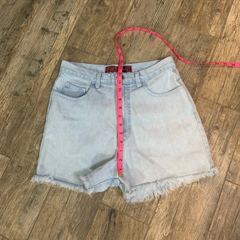 Women’s vintage Authentic GFC high-waisted light blue wash denim shorts